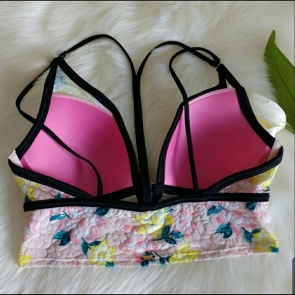 PINK VICTORIA'S SECRET VELVET BRALETTE SIZE M - Picture 3 of 5